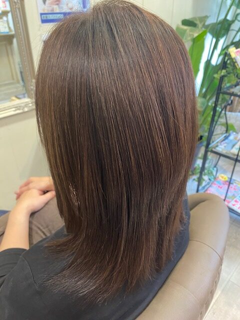 髪質改善をしながらヘアカラーした施術後