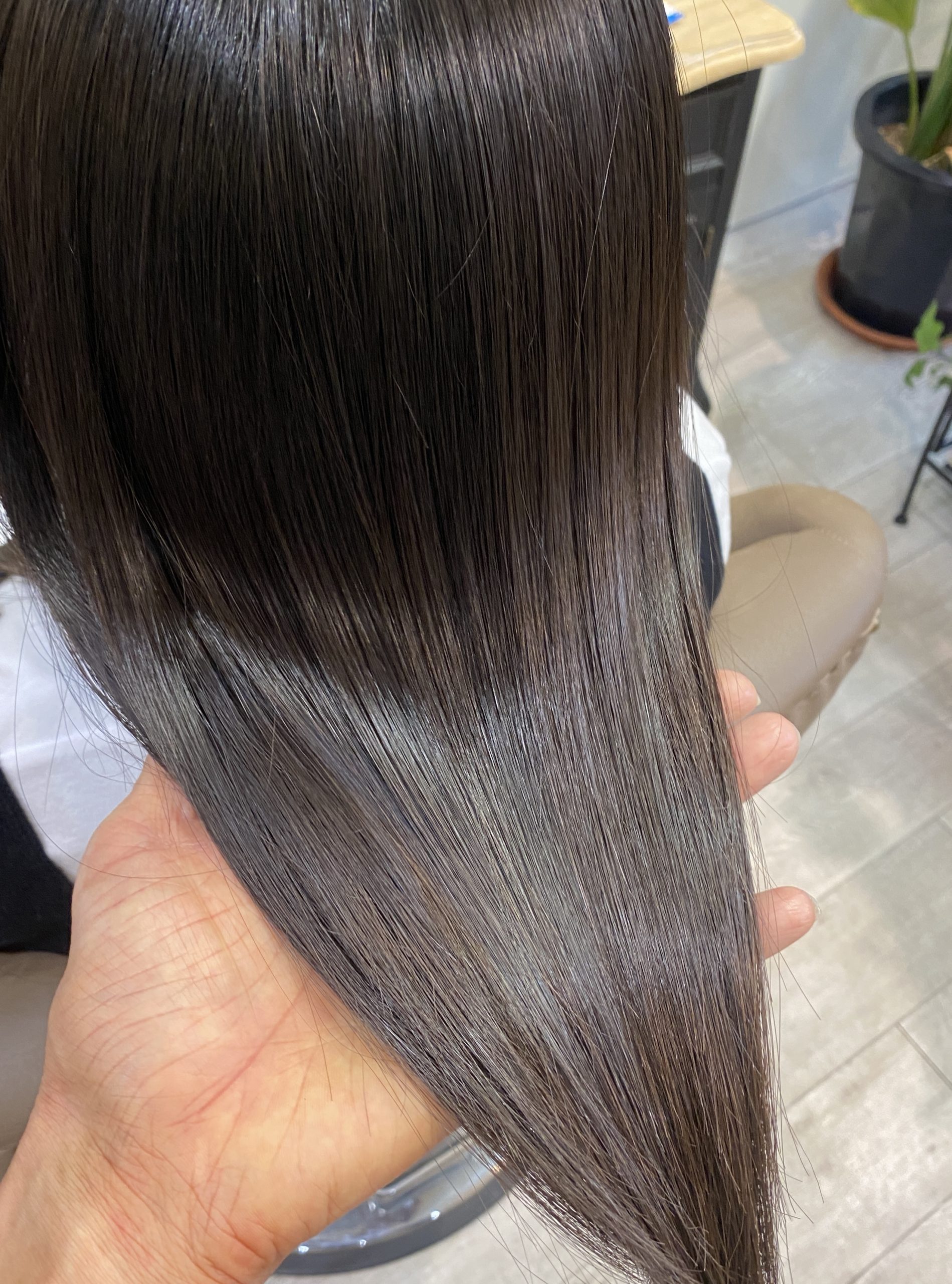 大阪吹田で髪質改善縮毛矯正