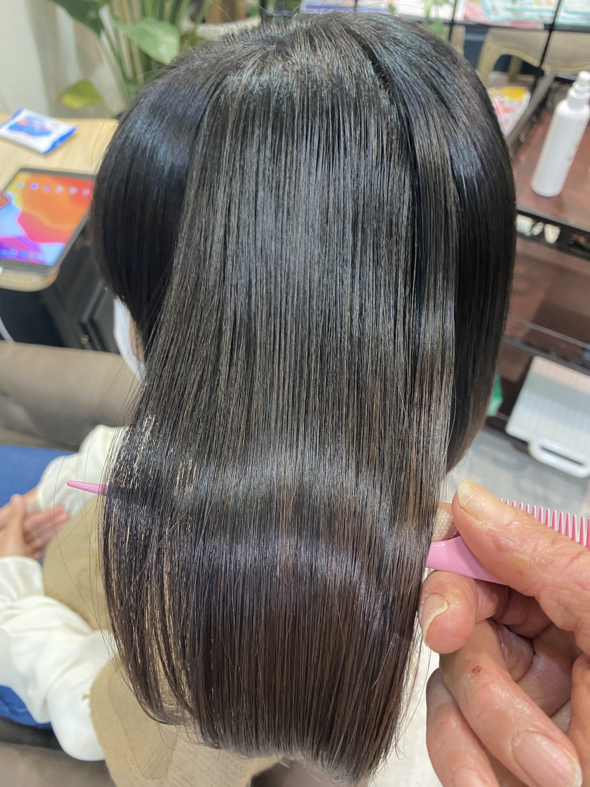 大阪吹田で髪質改善縮毛矯正
