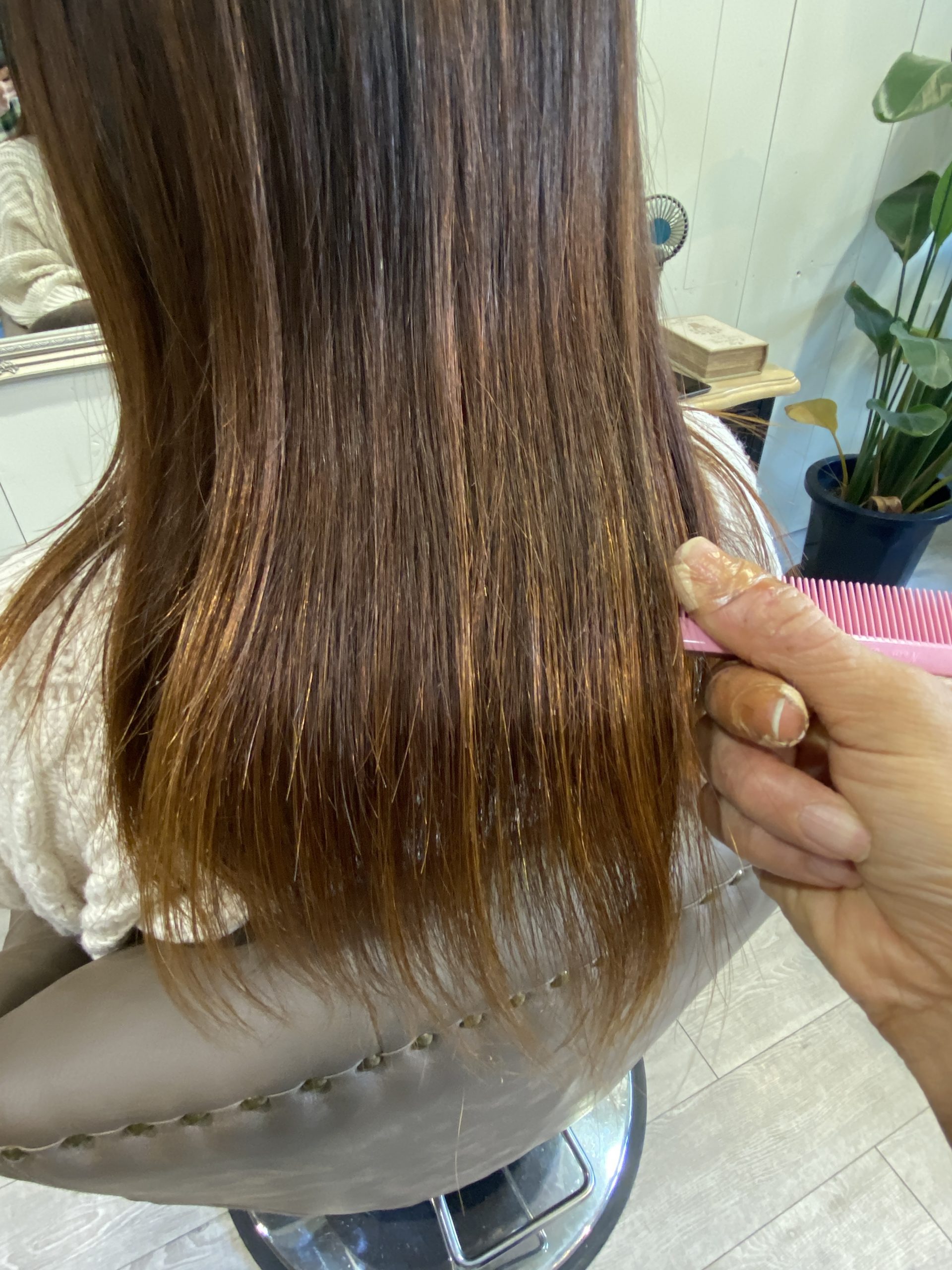 大阪吹田で髪質改善縮毛矯正